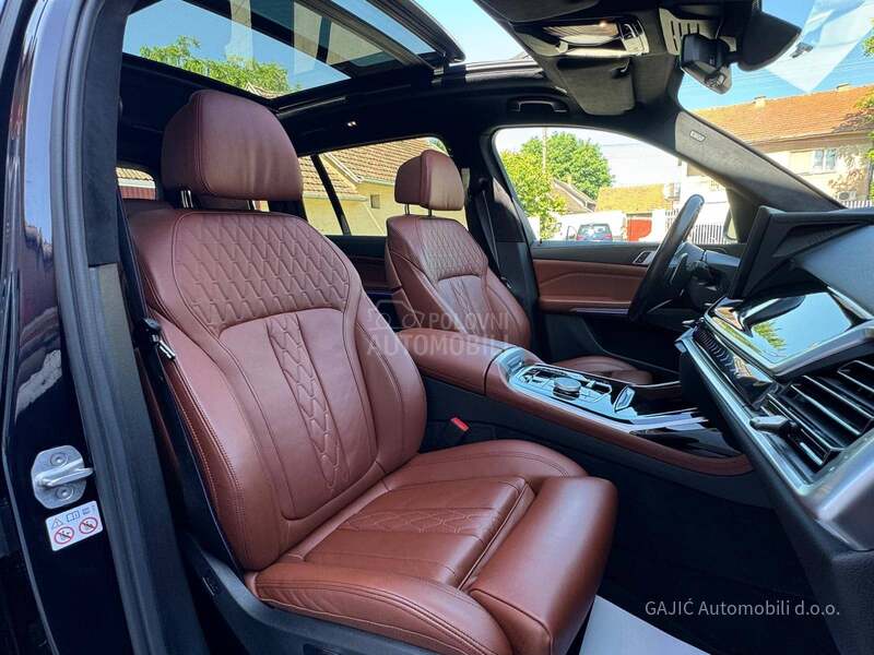 BMW X7 40D M SPORT