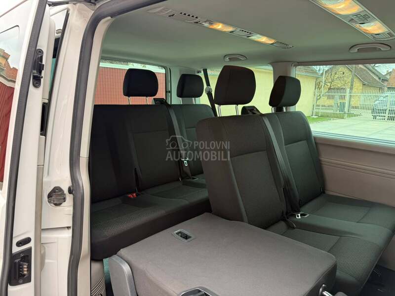 Volkswagen Transporter T6 2.0TDI CARAVELLE