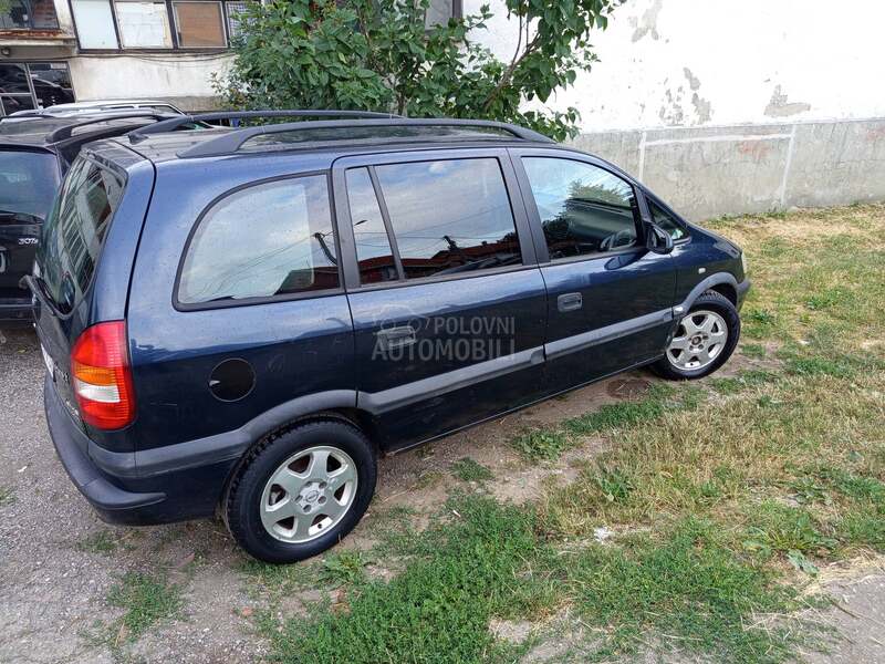 Opel Zafira 