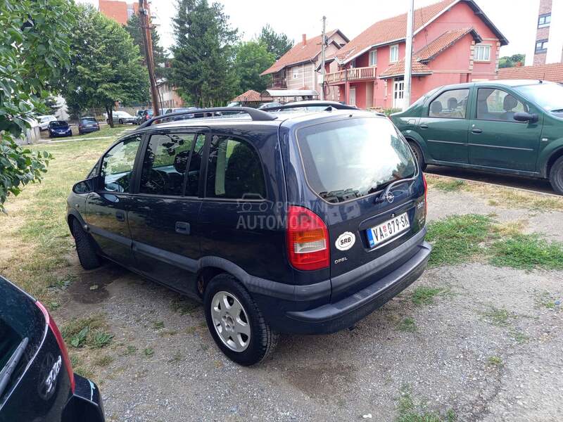 Opel Zafira 