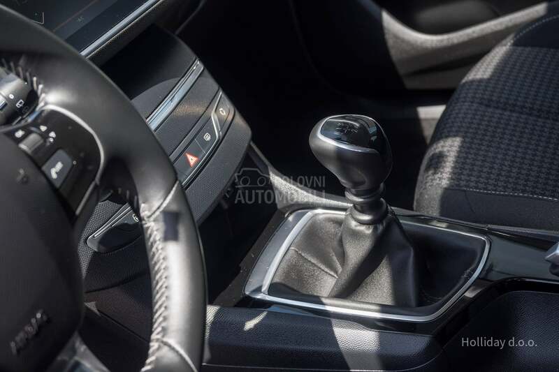 Peugeot 308 1.2PureTech Led Nav