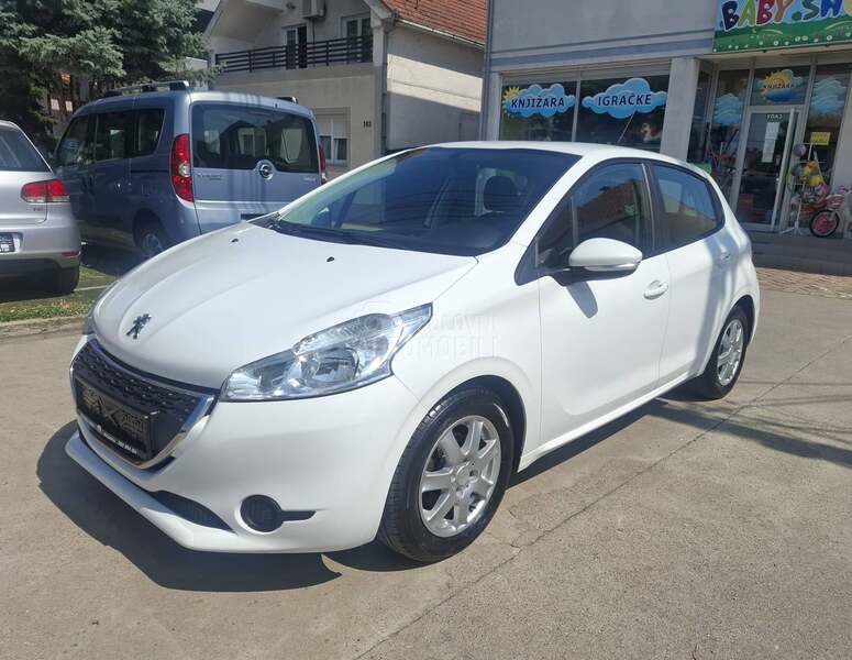 Peugeot 208 1.2