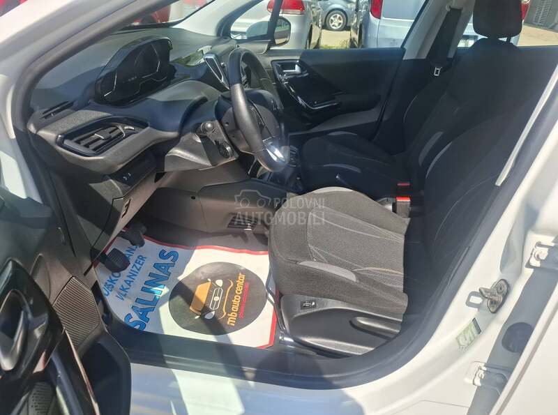 Peugeot 208 1.2