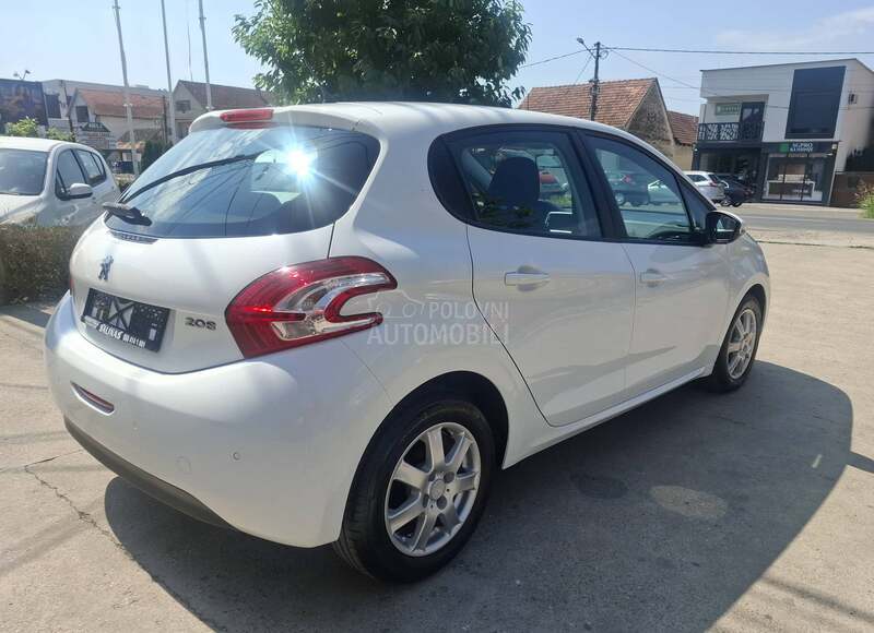 Peugeot 208 1.2