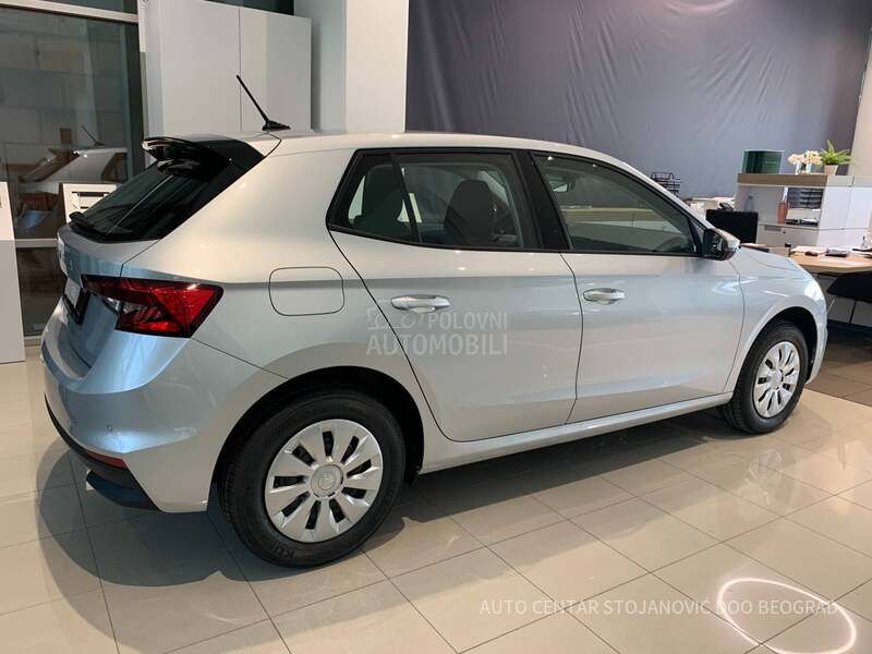 Škoda Fabia 1.0 TSI ESSENCE