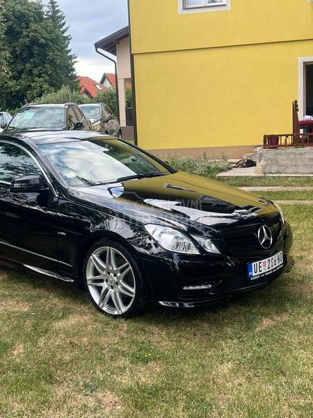 Mercedes Benz E 250 