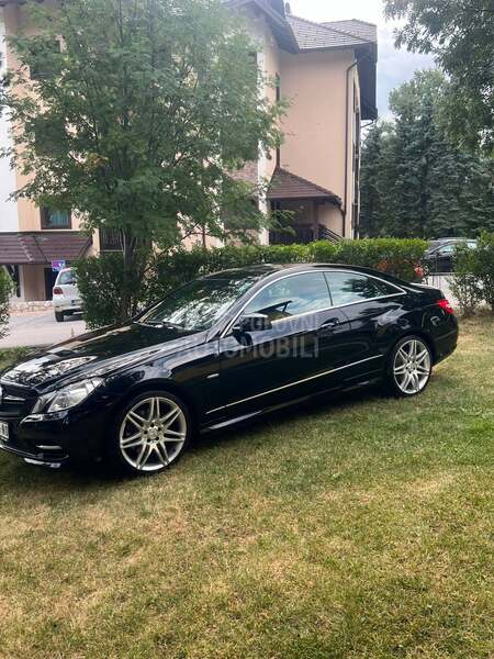 Mercedes Benz E 250 