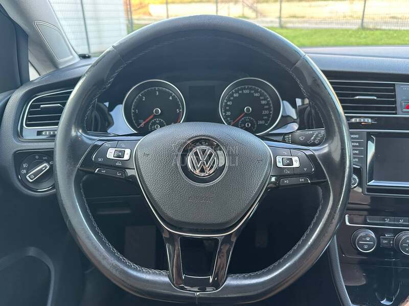 Volkswagen Golf 7 