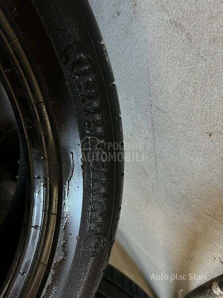 Continental 235/45 R18 Letnja