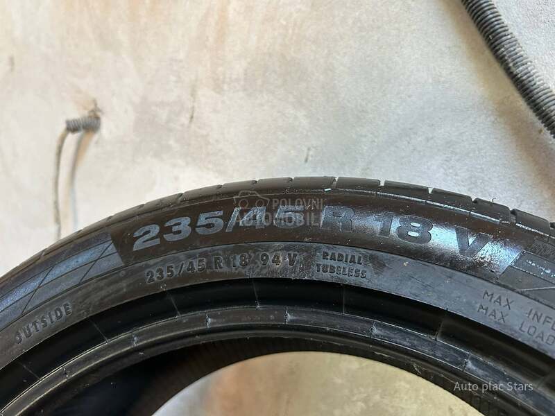 Continental 235/45 R18 Letnja