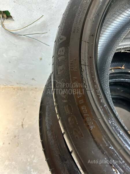 Continental 235/45 R18 Letnja