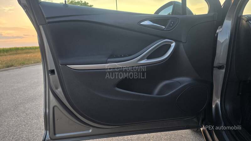 Opel Astra K 1.5Cdti Rezervisan