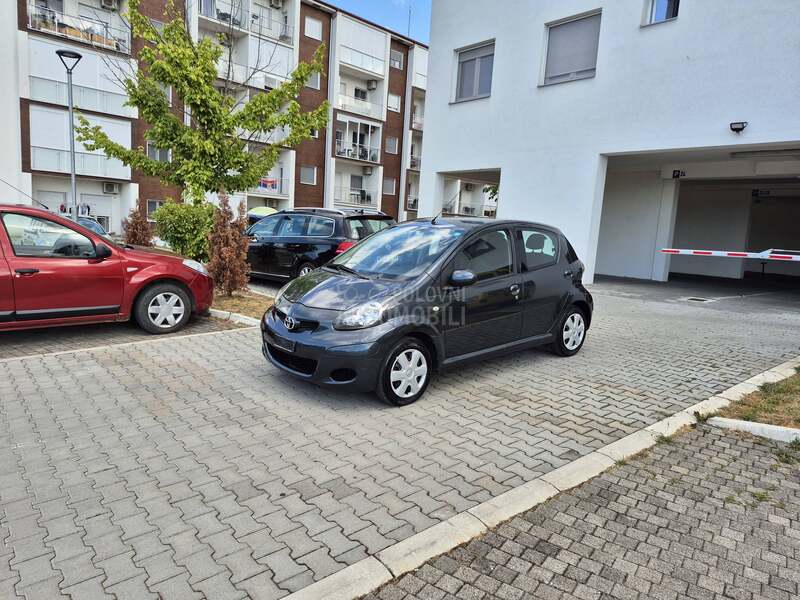 Toyota Aygo 1.0b ŠVAJCARSKA