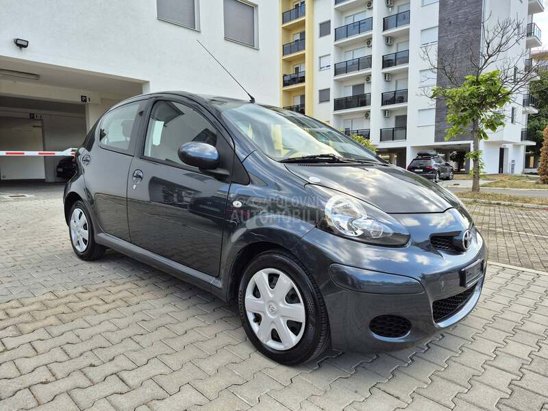Toyota Aygo 1.0b ŠVAJCARSKA