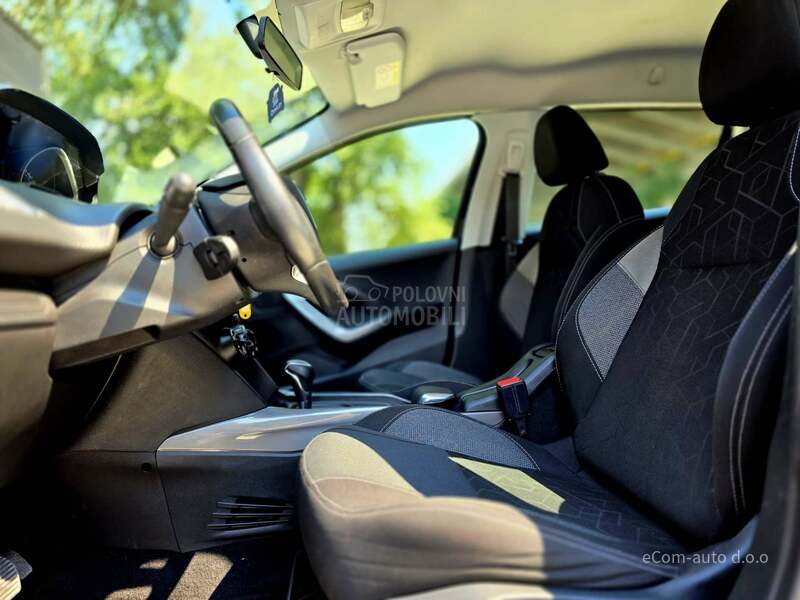 Peugeot 2008 1.2 ACTIVE A/T