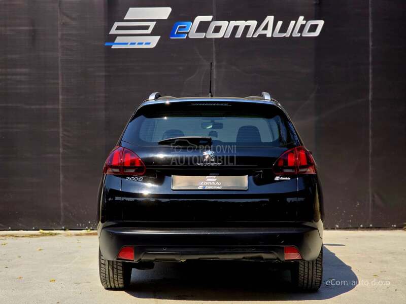 Peugeot 2008 1.2 ACTIVE A/T
