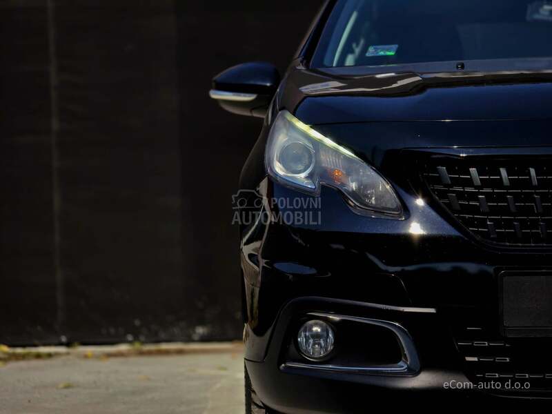 Peugeot 2008 1.2 ACTIVE A/T
