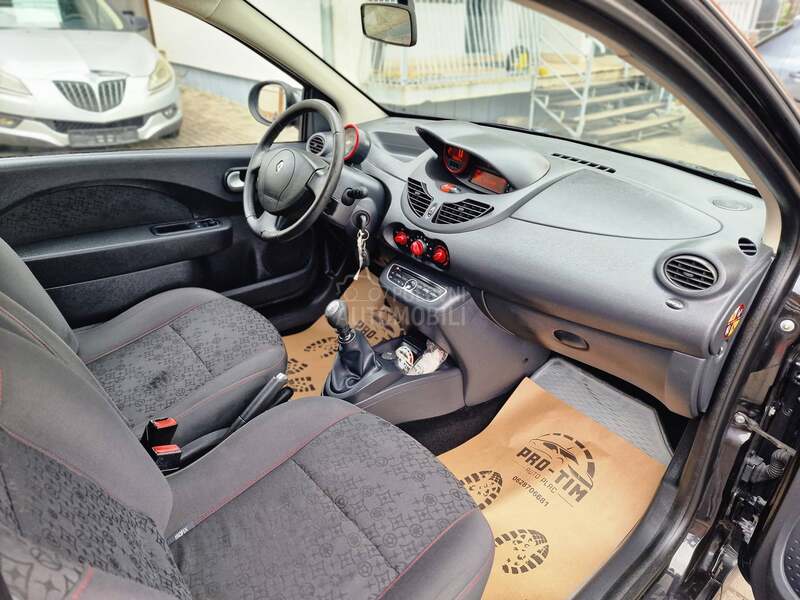 Renault Twingo RIP.CURL1.2