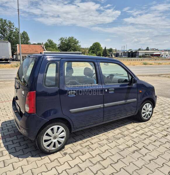 Opel Agila 1.0