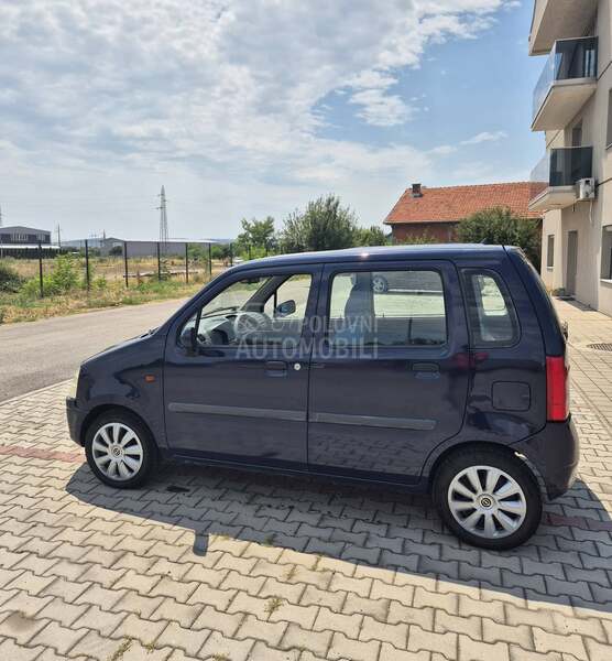 Opel Agila 1.0
