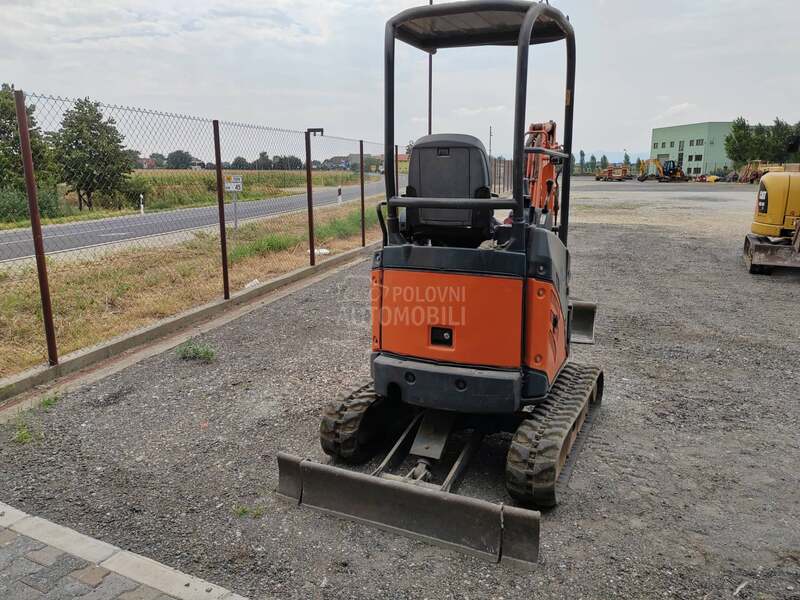 Hitachi ZX 17U