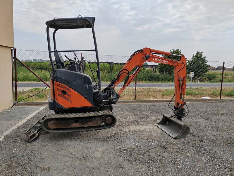 Hitachi ZX 17U
