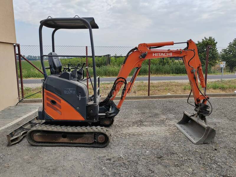 Hitachi ZX 17U