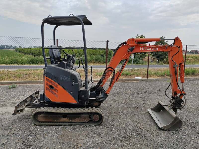 Hitachi ZX 17U