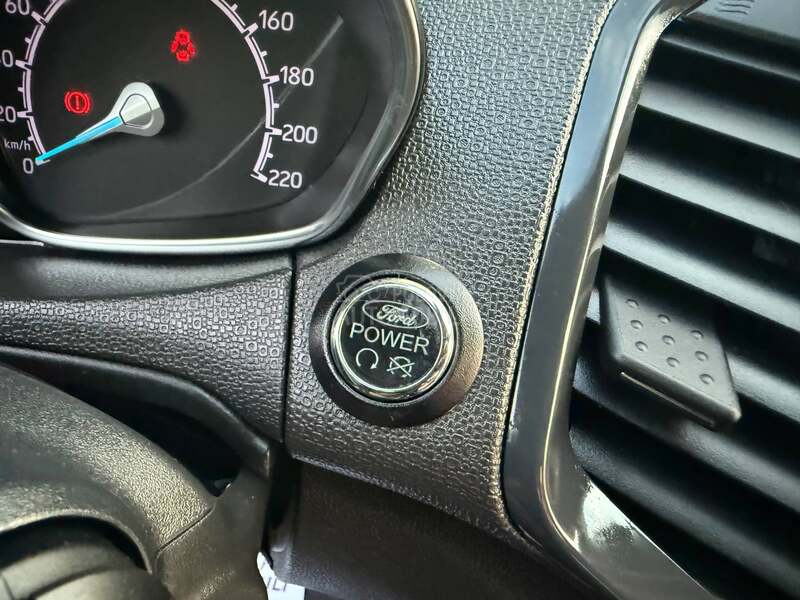 Ford EcoSport 1.5TDCI/TITANIUM