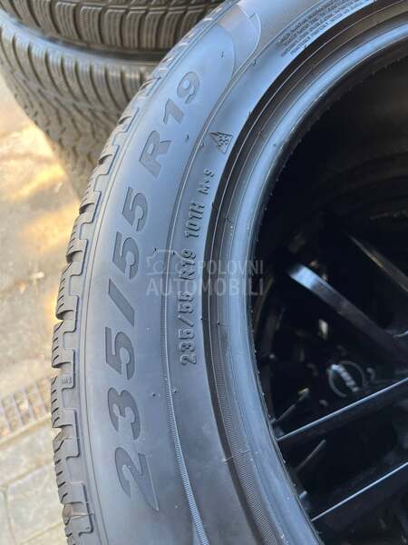 Pirelli 235/55 R19 Zimska