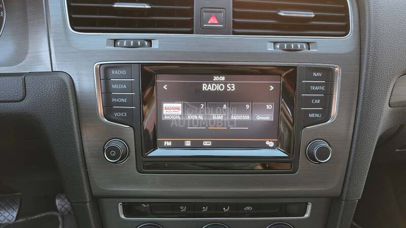Volkswagen Golf 7 1.6 TDI  T O P