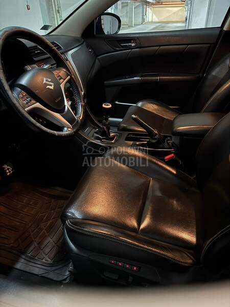 Suzuki Kizashi 2.4 SPORT