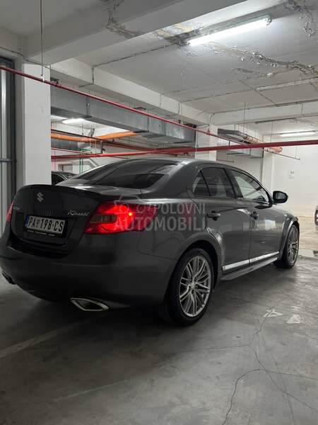 Suzuki Kizashi 2.4 SPORT