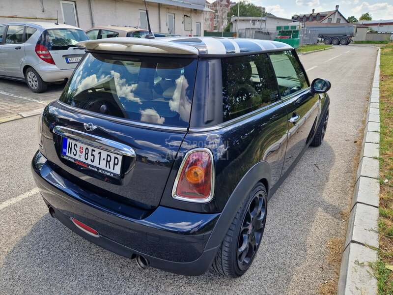 MINI Cooper 1.6 D