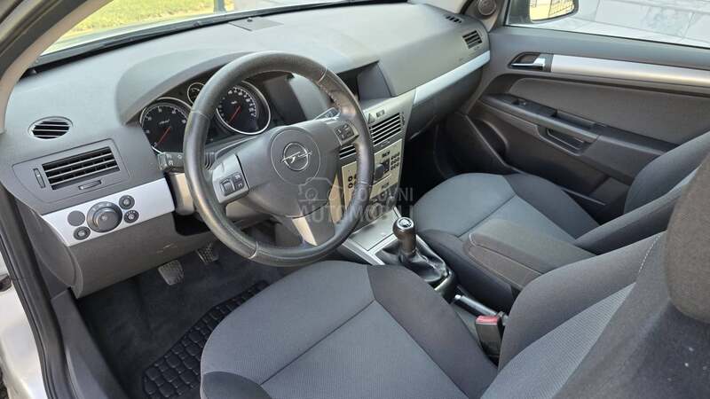 Opel Astra H 1,9CDTI