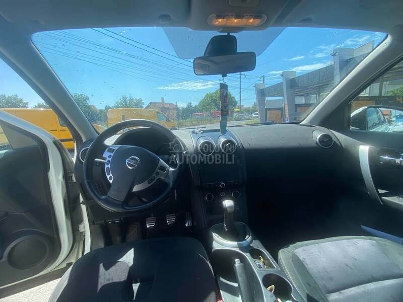 Nissan Qashqai 1.6  family