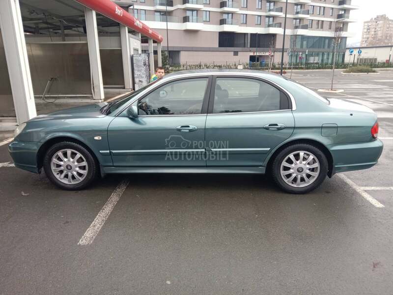 Hyundai Sonata 