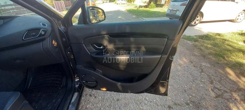 Renault Scenic 1.2