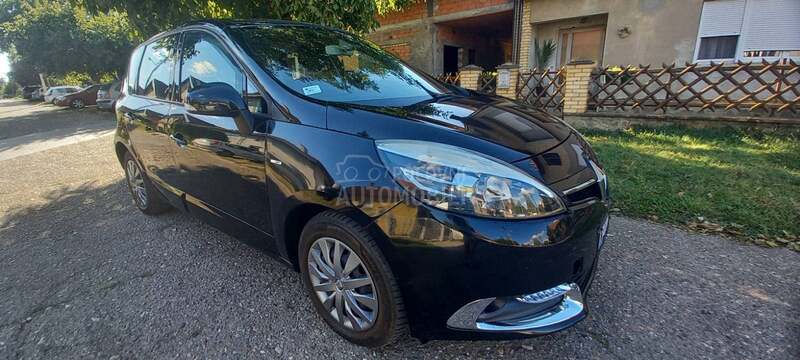 Renault Scenic 1.2