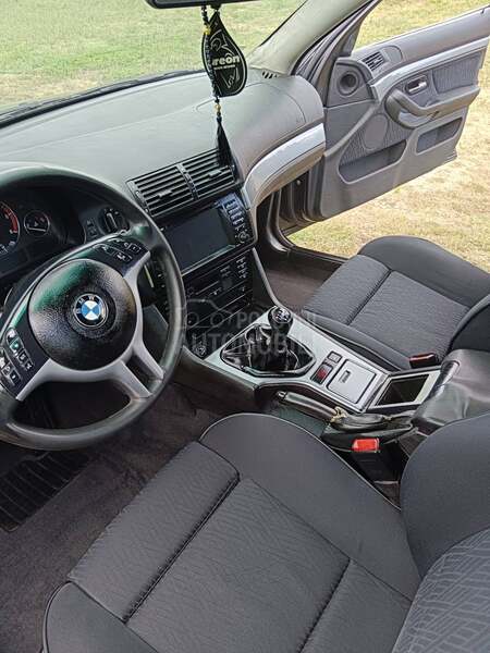 BMW 520 