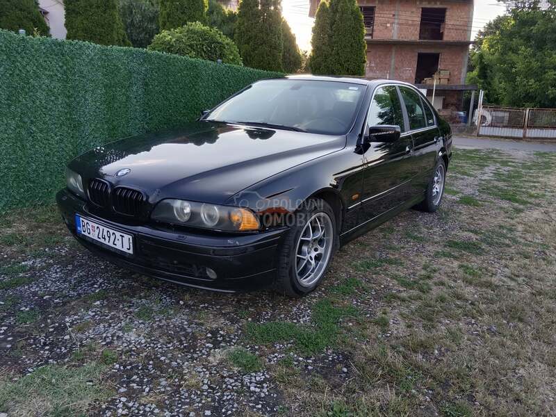 BMW 520 