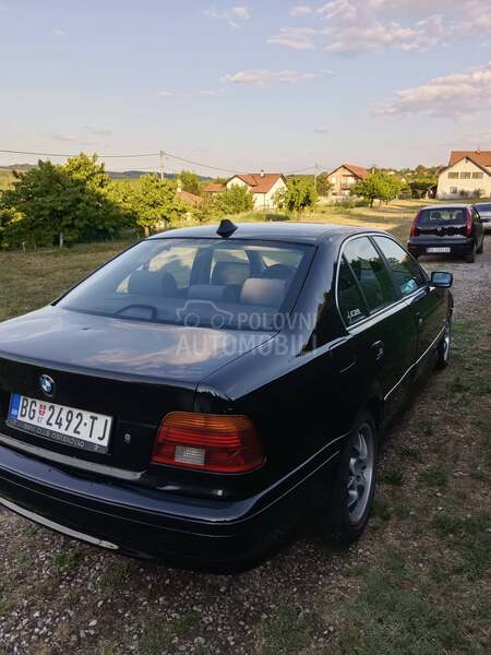 BMW 520 