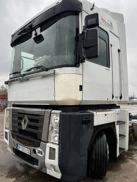 Renault MAGNUM