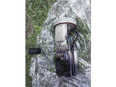 Pumpa rezervara za Volkswagen Passat B5.5