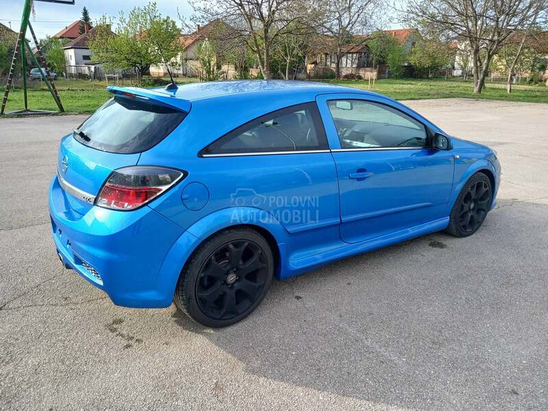 Opel Astra H 