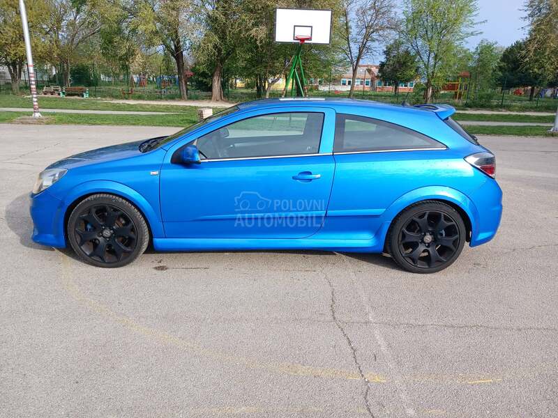 Opel Astra H 