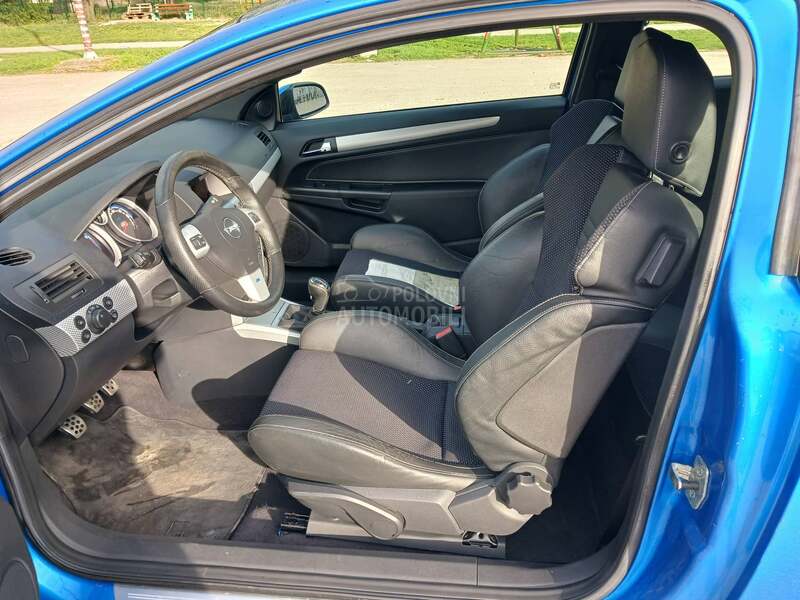 Opel Astra H 