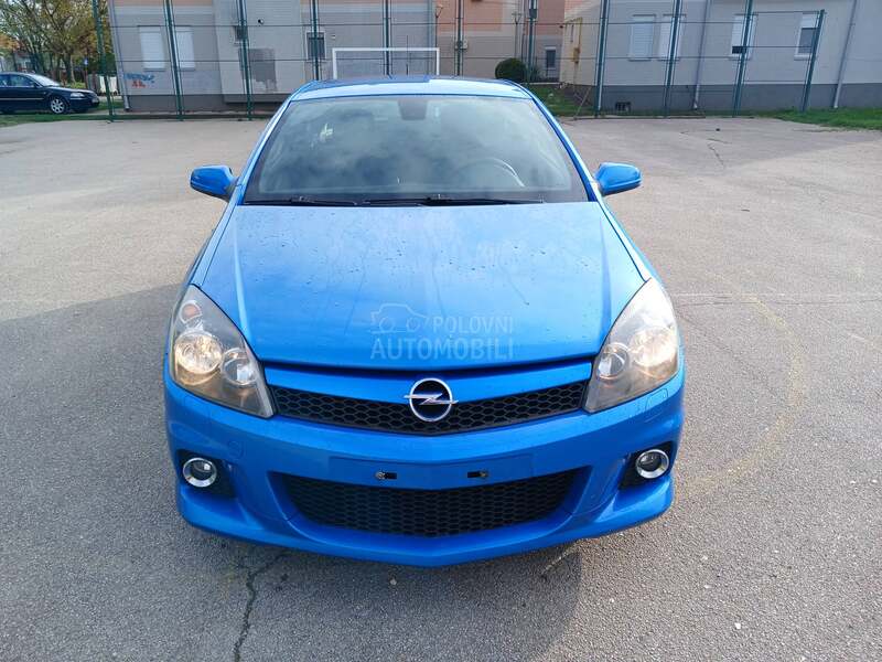 Opel Astra H 