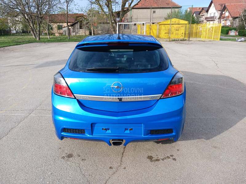 Opel Astra H 
