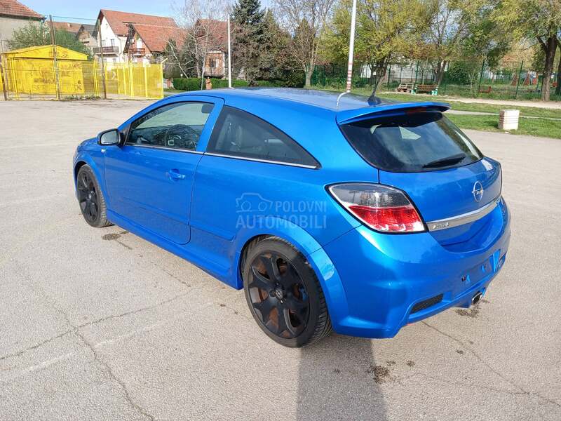 Opel Astra H 